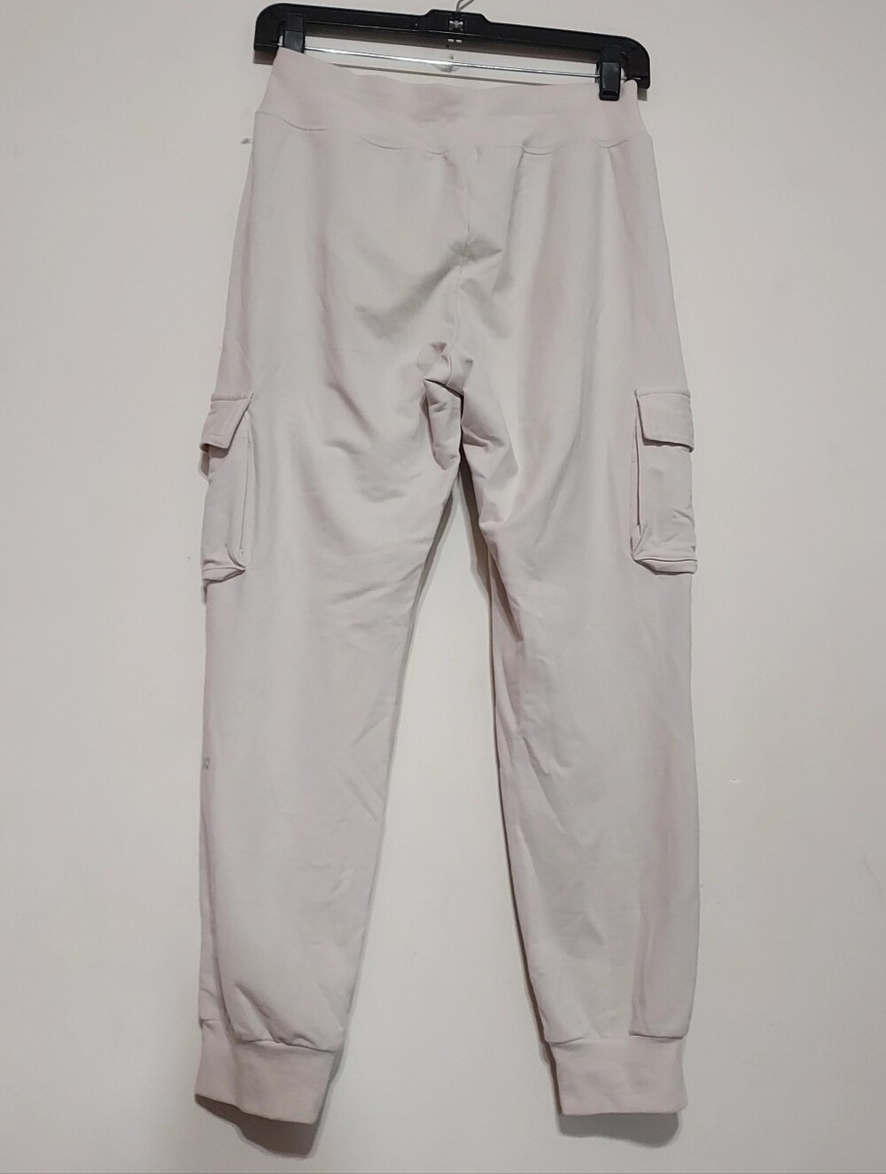 ALO Yoga Cargo Track Joggers Sz-S Bone - Picture 3 of 5